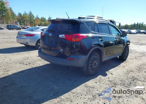 2013 Toyota Rav4 Le z USA, uszkodzony, nr VIN 2T3BFREV2DW102806